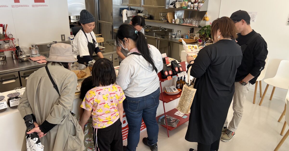 十和田まちなか夜市コラボ企画 まち歩きツアー「美術館から商店街へ